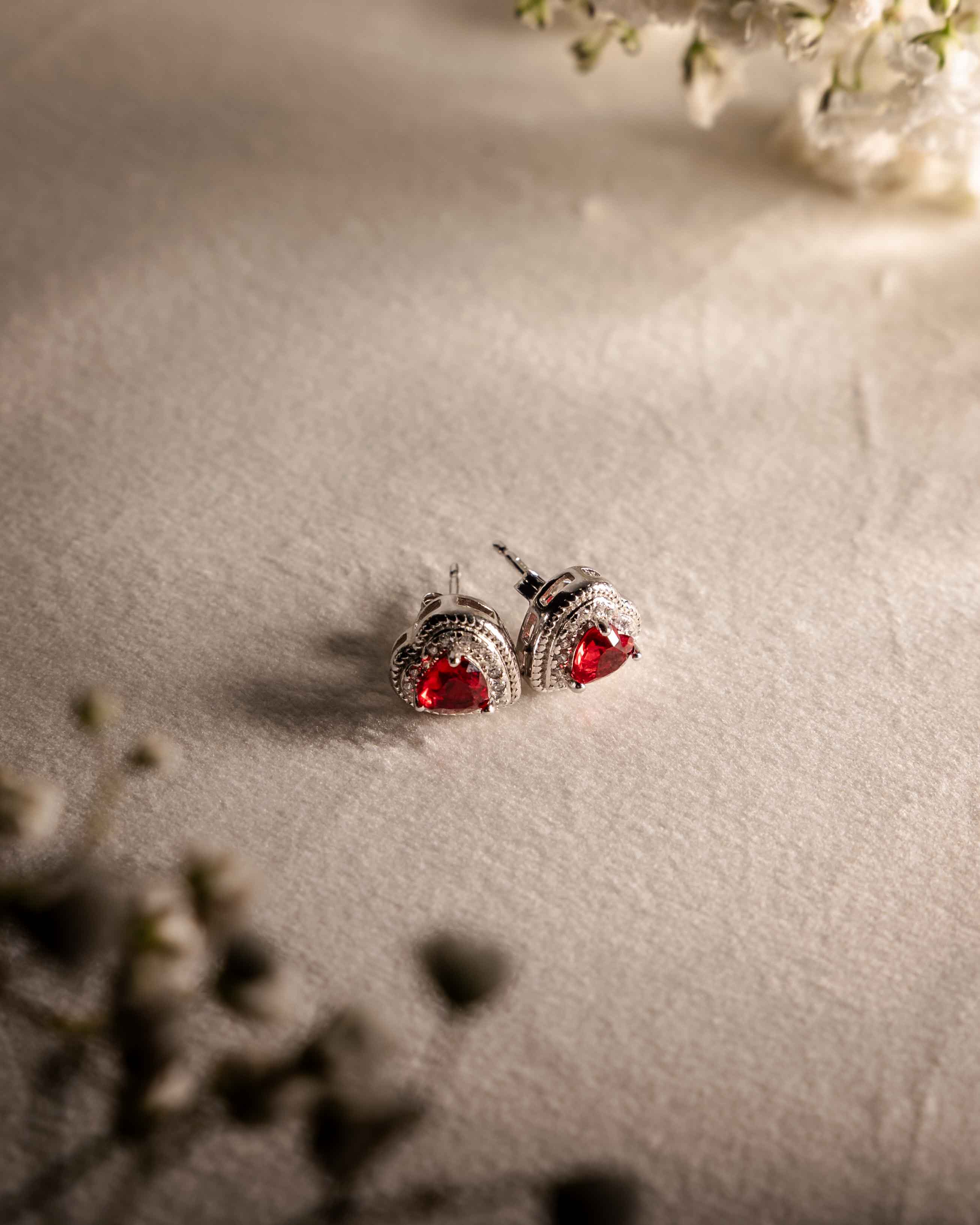 ORECCHINI LINEA SOFIA CUORE ROSSO E BIANCO IN ARGENTO 925 E ZIRCONI