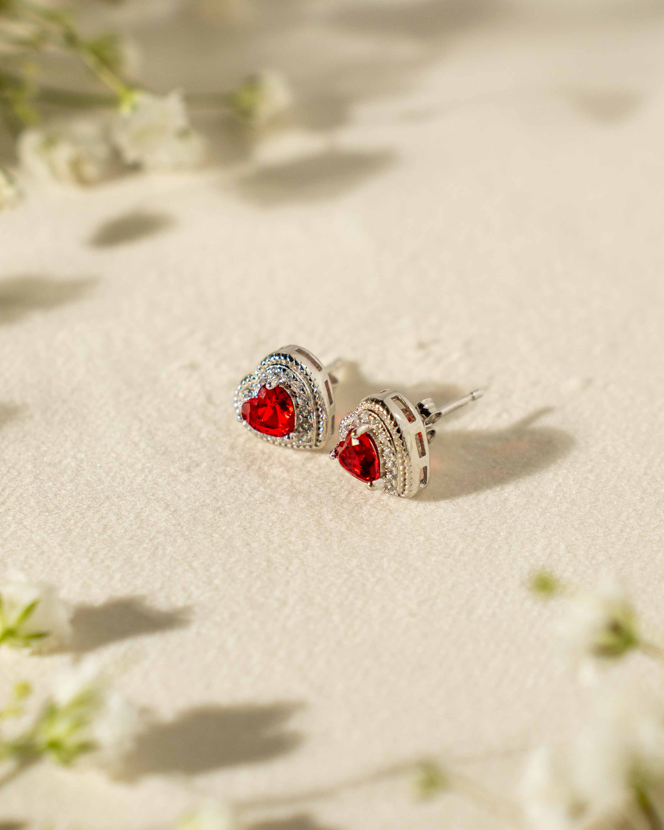 ORECCHINI LINEA SOFIA CUORE ROSSO E BIANCO IN ARGENTO 925 E ZIRCONI