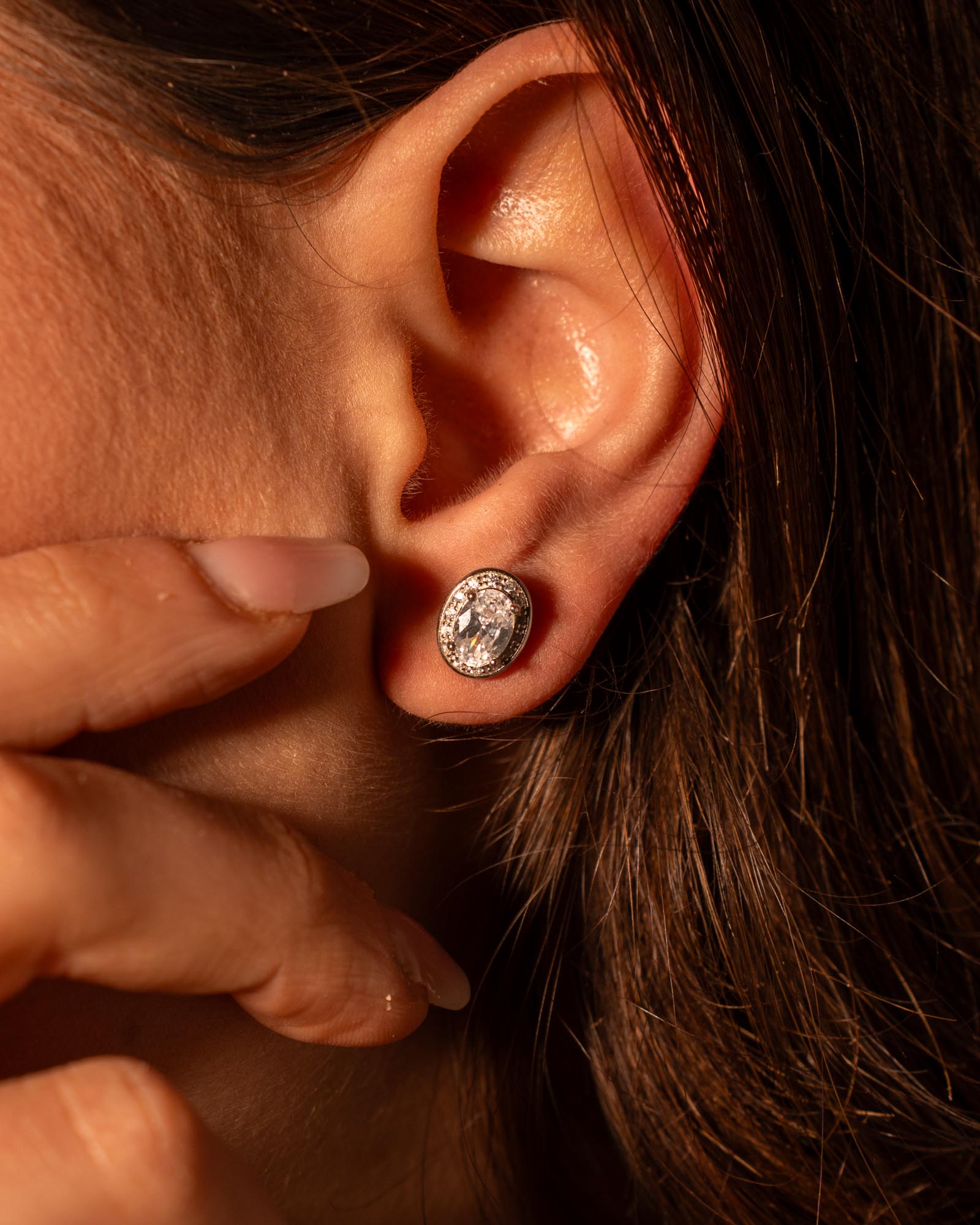 ORECCHINI LINEA KATE ZIRCONE OVALE BIANCO IN ARGENTO 925