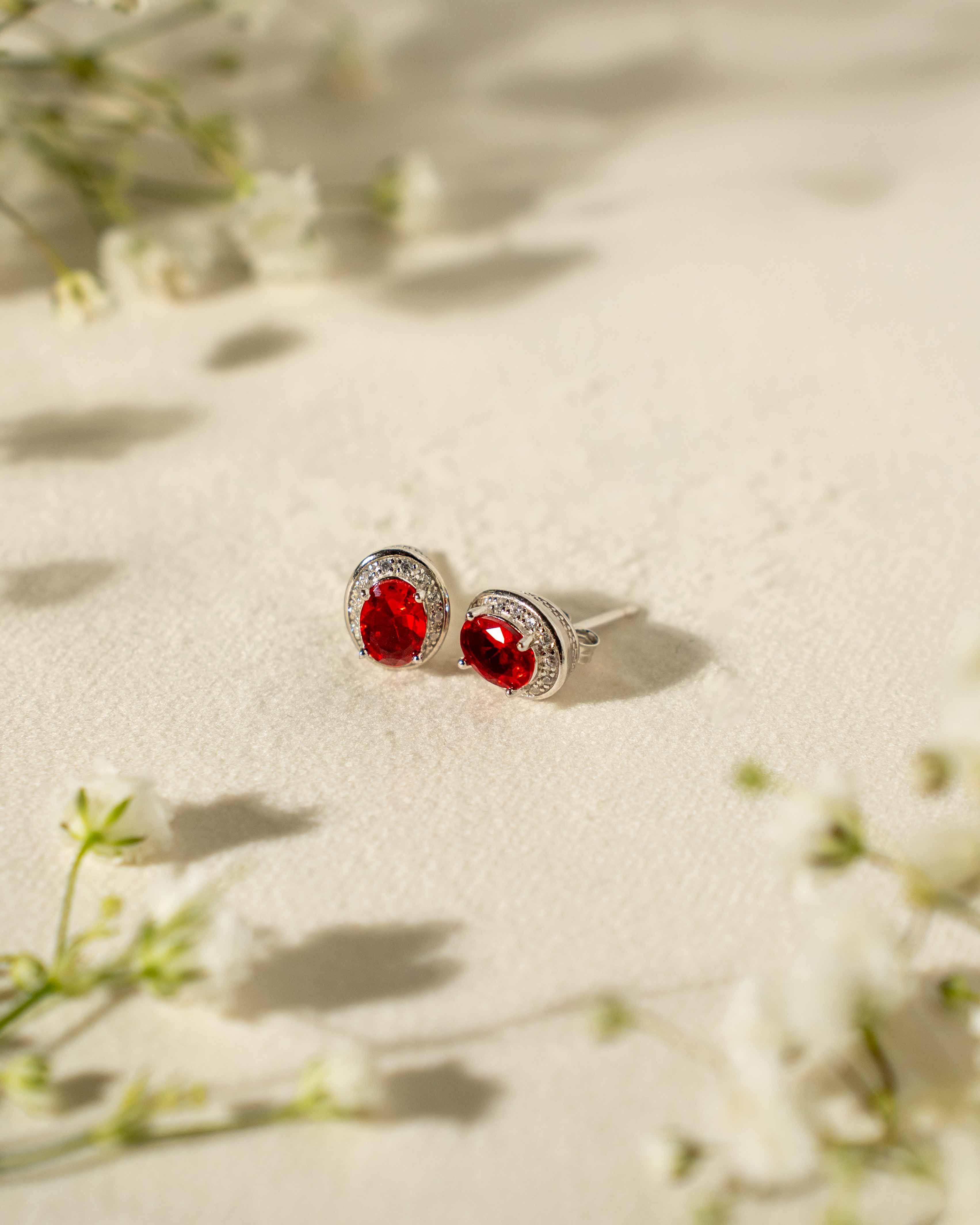 ORECCHINI LINEA KATE ZIRCONE OVALE ROSSO IN ARGENTO 925