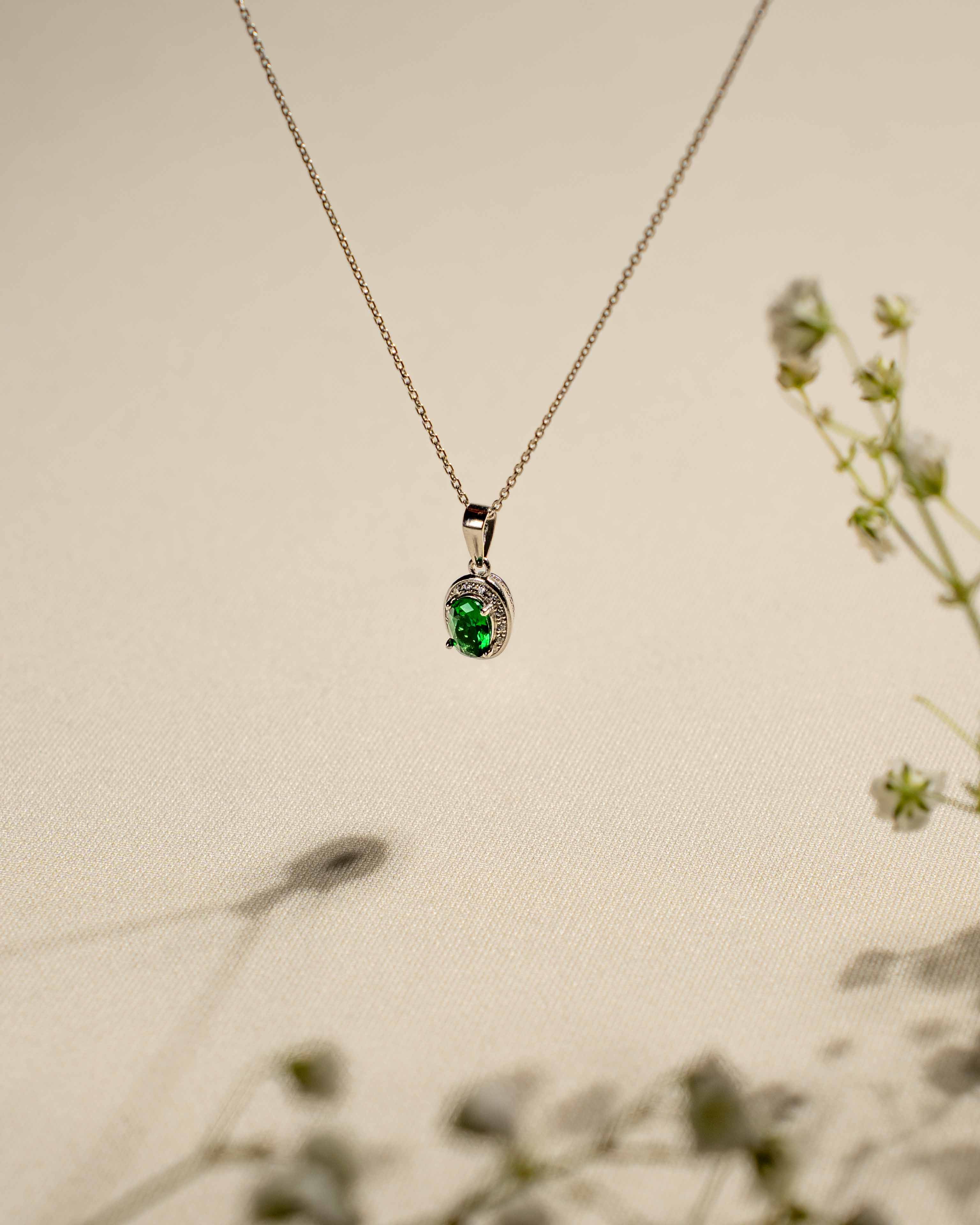 COLLANA LINEA KATE ZIRCONE OVALE VERDE IN ARGENTO 925