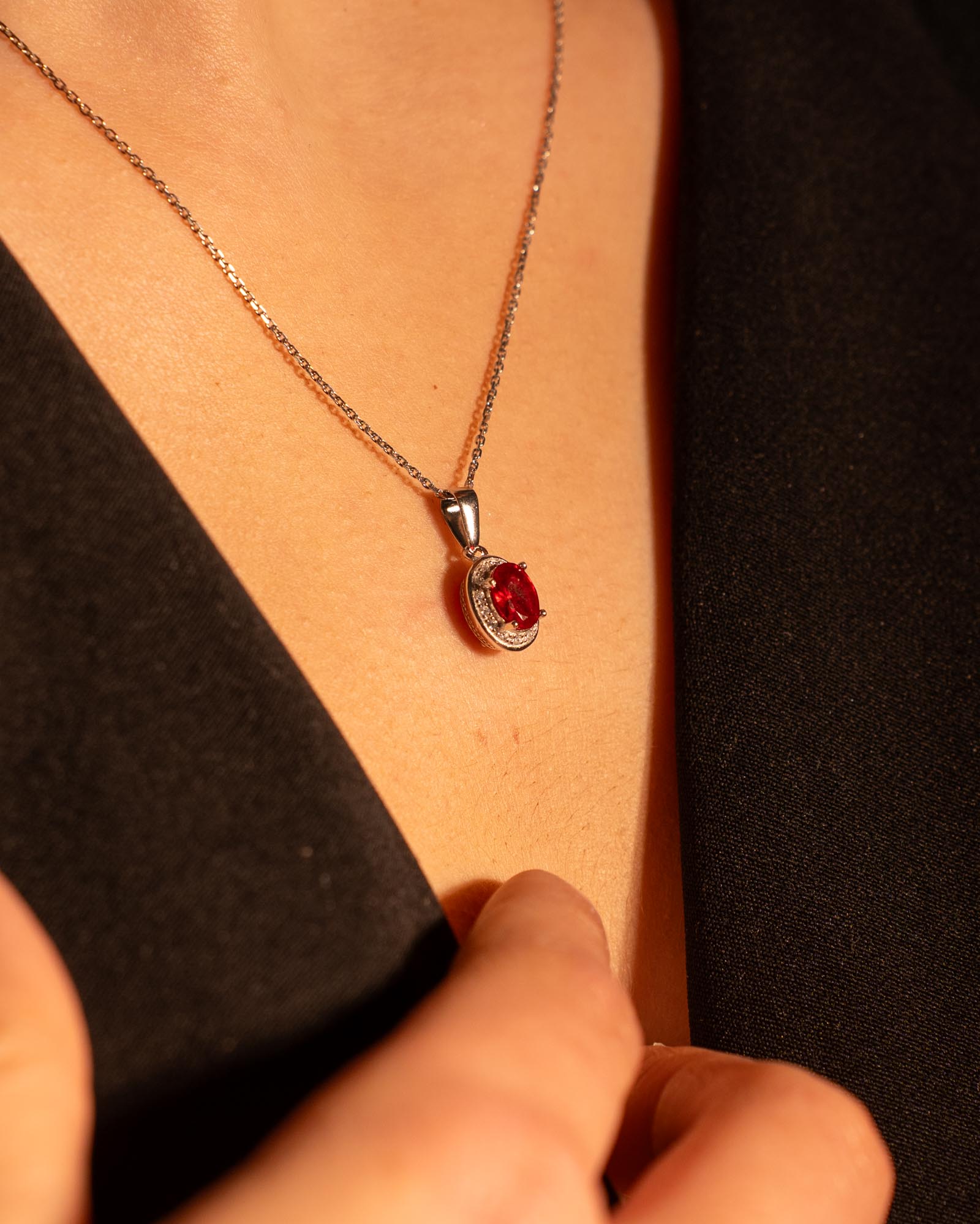 COLLANA LINEA KATE ZIRCONE OVALE ROSSO IN ARGENTO 925