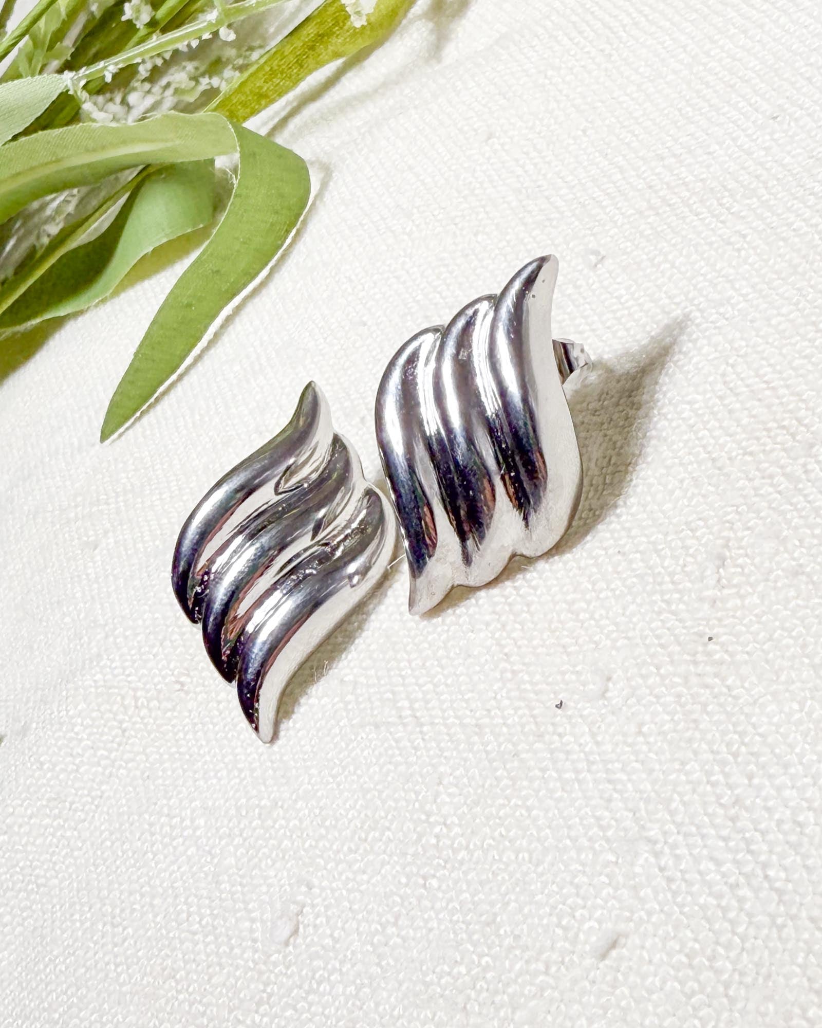 ORECCHINO ONDA SILVER IN ACCIAIO 316L