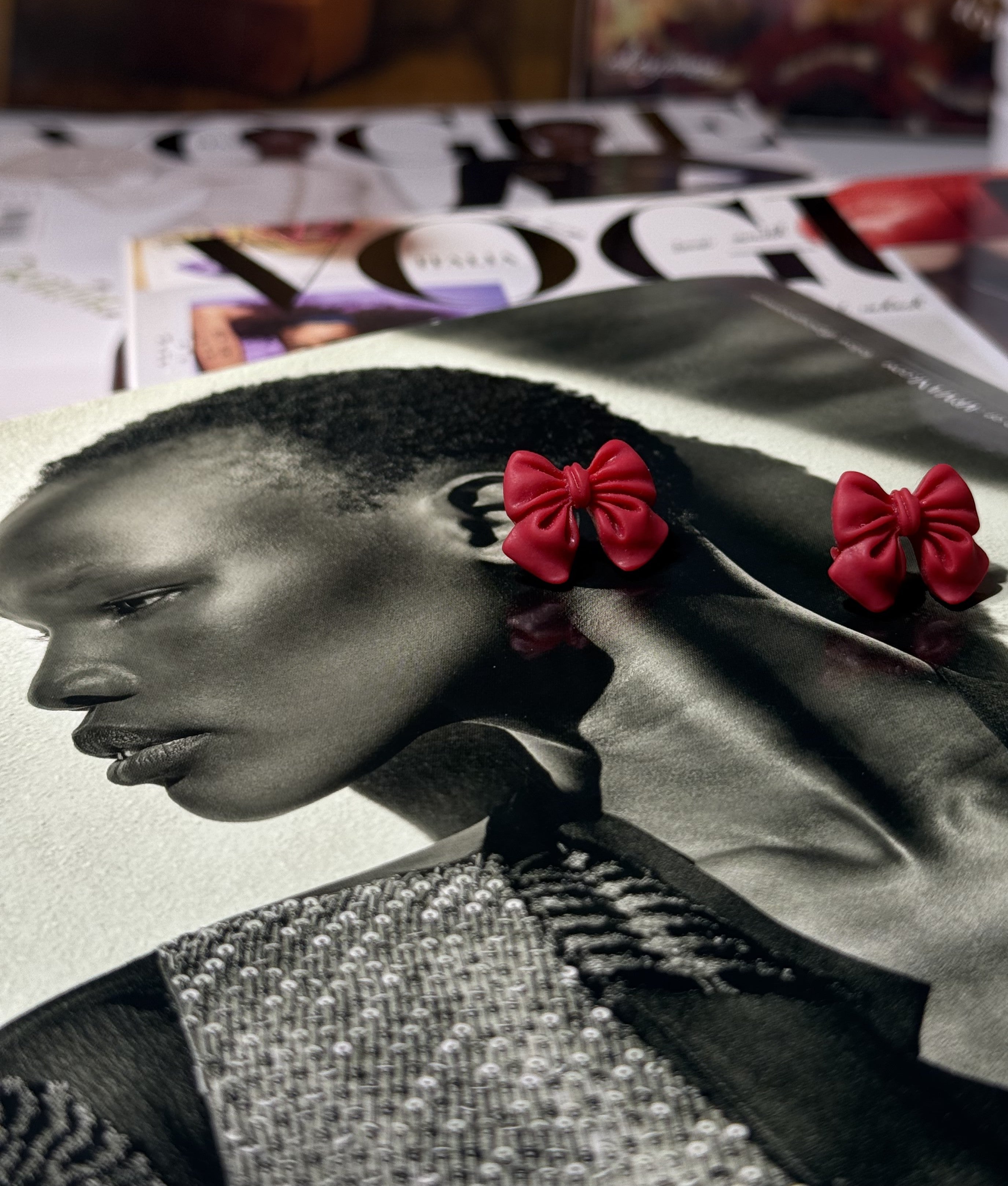 ORECCHINO FIOCCHETTO RED