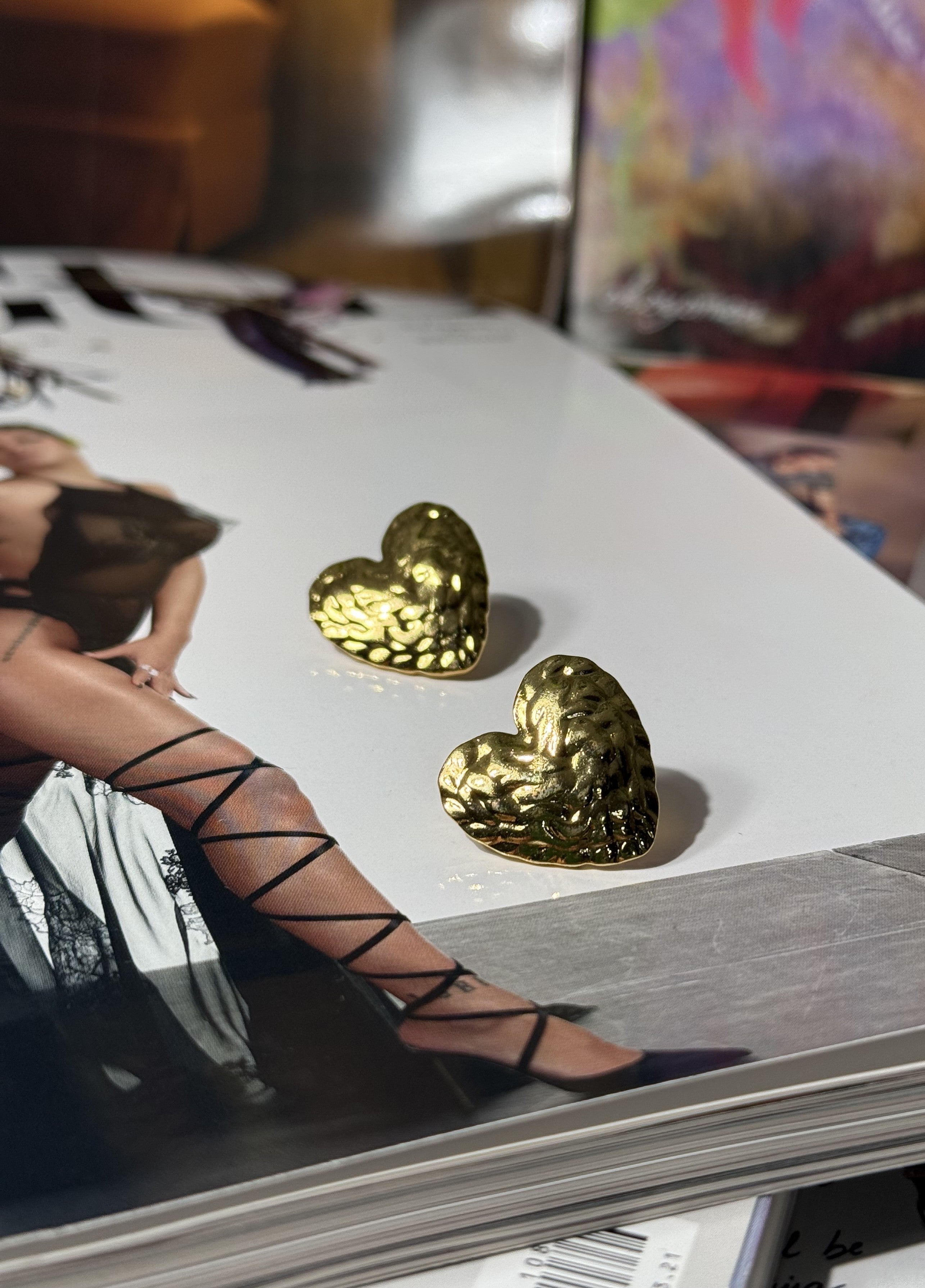 ORECCHINI CUORE MARTELLATO ACCIAIO 304 GOLD