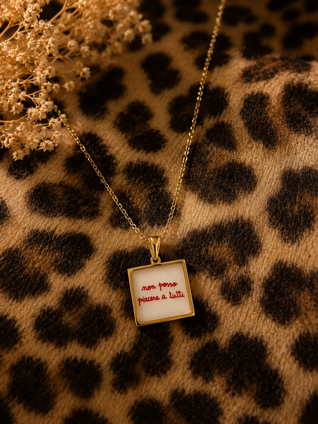 Collana “Non posso piacere a tutti “